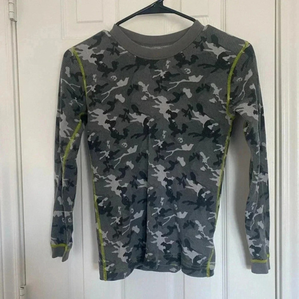 MAGELLAN | Boy’s |Thermal Long Sleeve | Camo Print | Size Medium